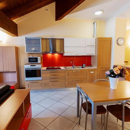 Residenza Il Castello Apartment ซอนดริโอ ภายนอก รูปภาพ