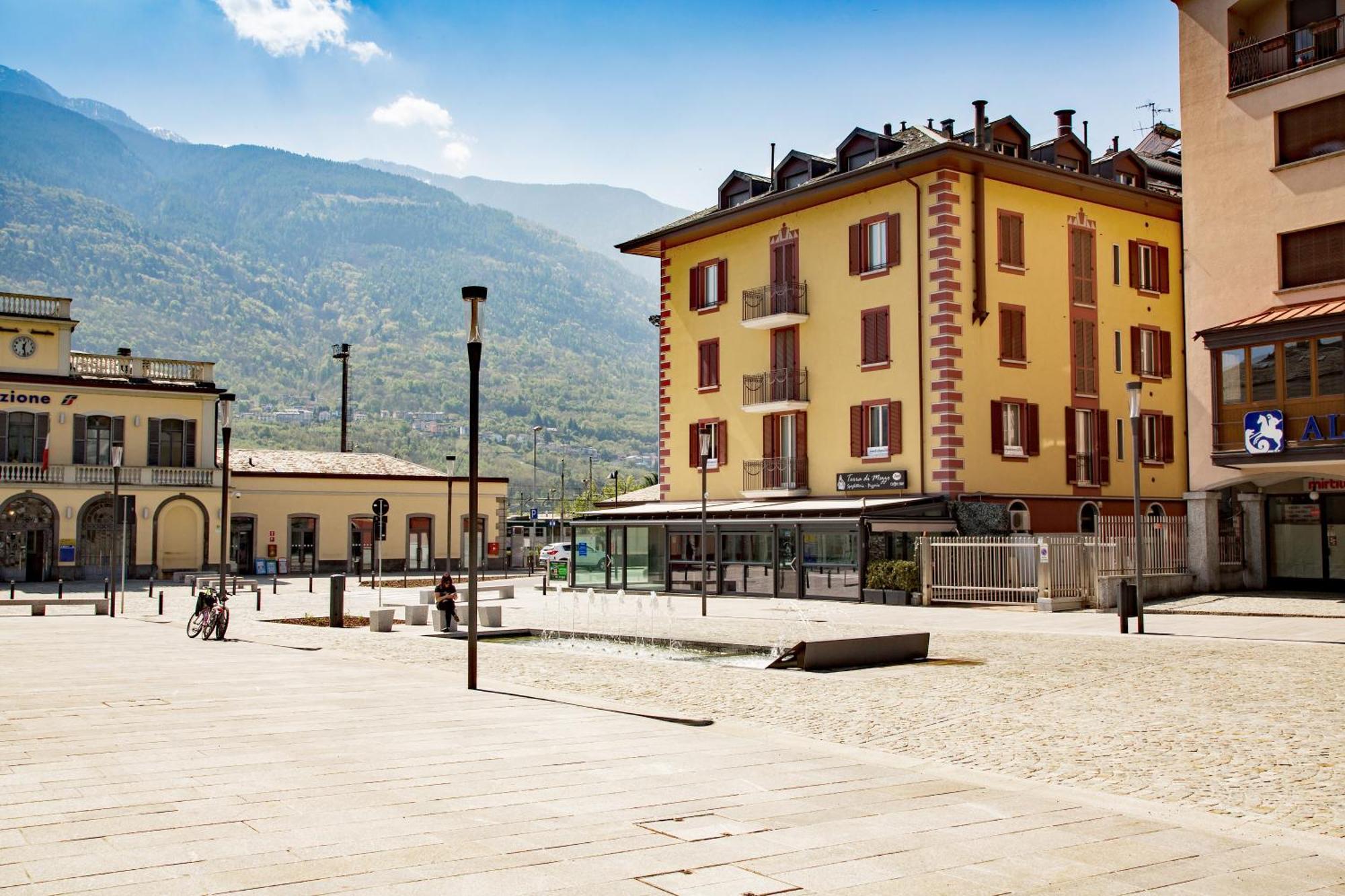Residenza Il Castello Apartment ซอนดริโอ ภายนอก รูปภาพ